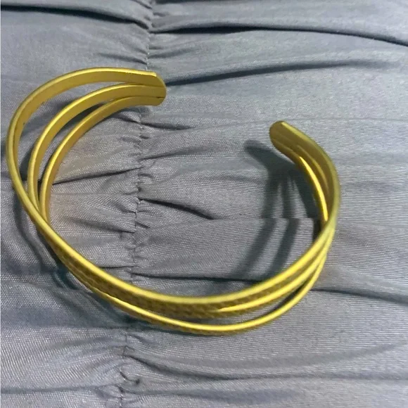 Trance Cuff Bracelet - Matte Gold Plated - Picture 3 of 5